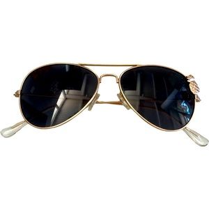 Girls Gold Aviator Style Sunglasses. UV protection. Kids.